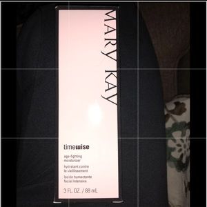 Age fighting moisturizer